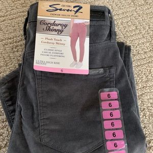 Seven Corduroy Skinny size 6